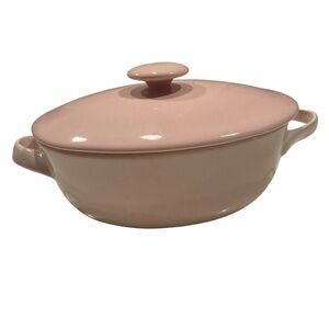 Karen Neuburger KN Small Covered Casserole Soft Pink Glossy